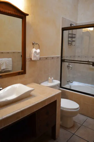 ****  Hotel Aurora Antigua Guatemala
