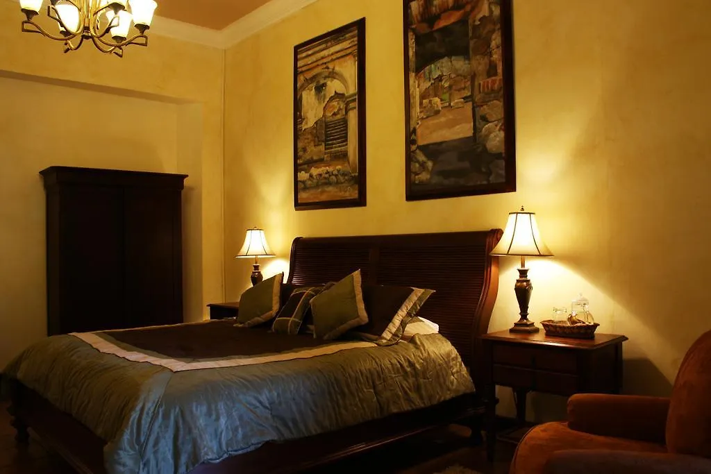 Hotel Aurora Antigua